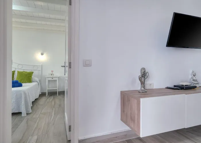 Bungalow La Marisma - 600M To The Beach By Lanzarote Vacation Homes * Puerto del Carmen (Lanzarote)